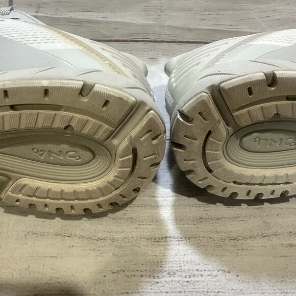 Brooks Shoes Womens 10.5B White Anthem 5 Running Low Sneakers 1203651B174 - Picture 7 of 9